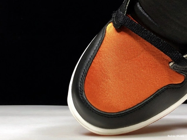 Bmlin Backboard Satin Air AV3725-010 Retro 1 Jordan Womens Shattered 0719